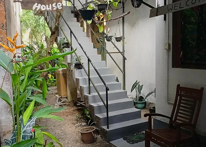 Sk House Resort Unawatuna